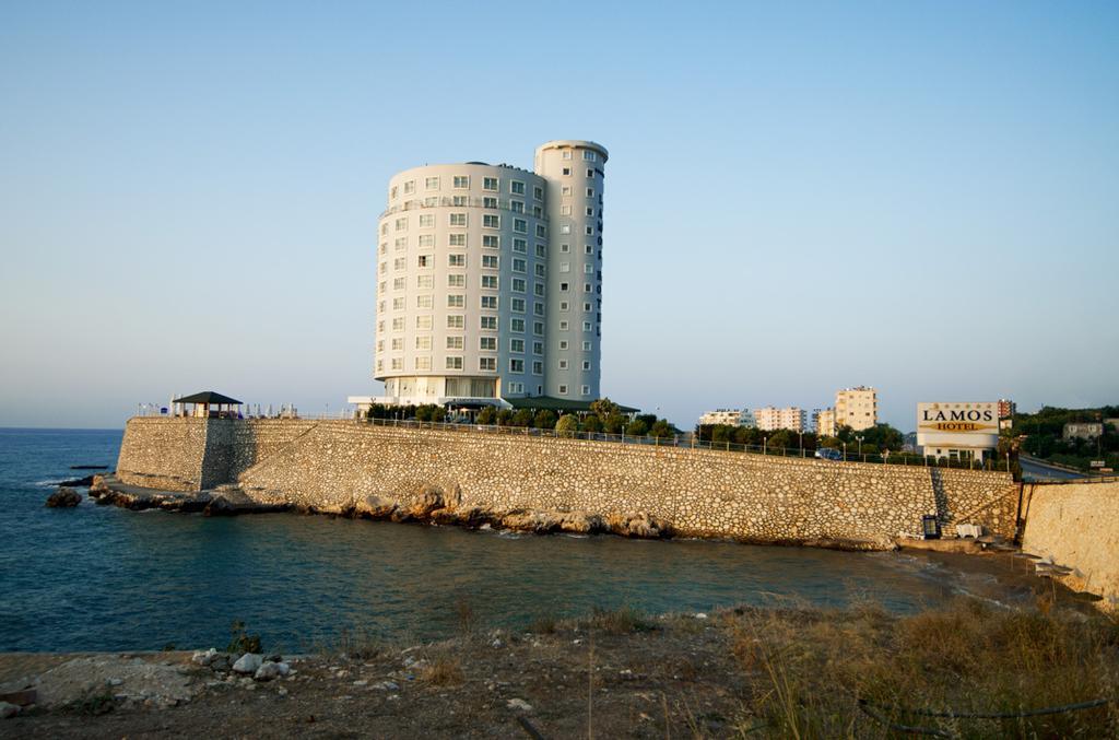 Lamos Resort Hotel & Convention Center Kumkuyu Ngoại thất bức ảnh
